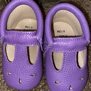 6-12 mth monkey feet